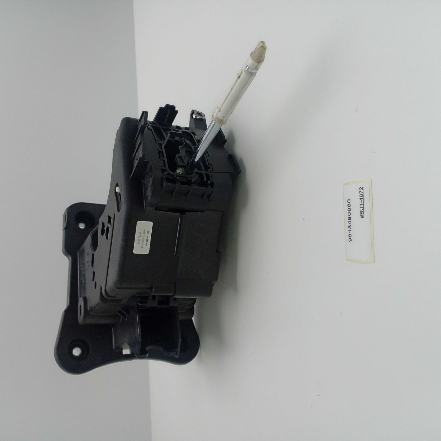 2011-2017 Citroen DS5 SHIFTER LEVER 9813480880