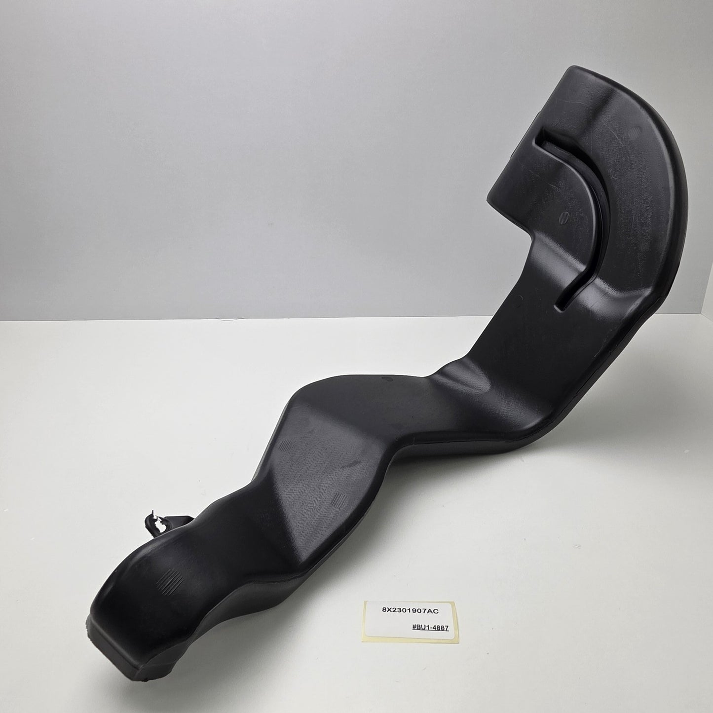 2007-2015 Jaguar XF FLOOR AIR INTAKE DUCT PIPE 8X2301907AC