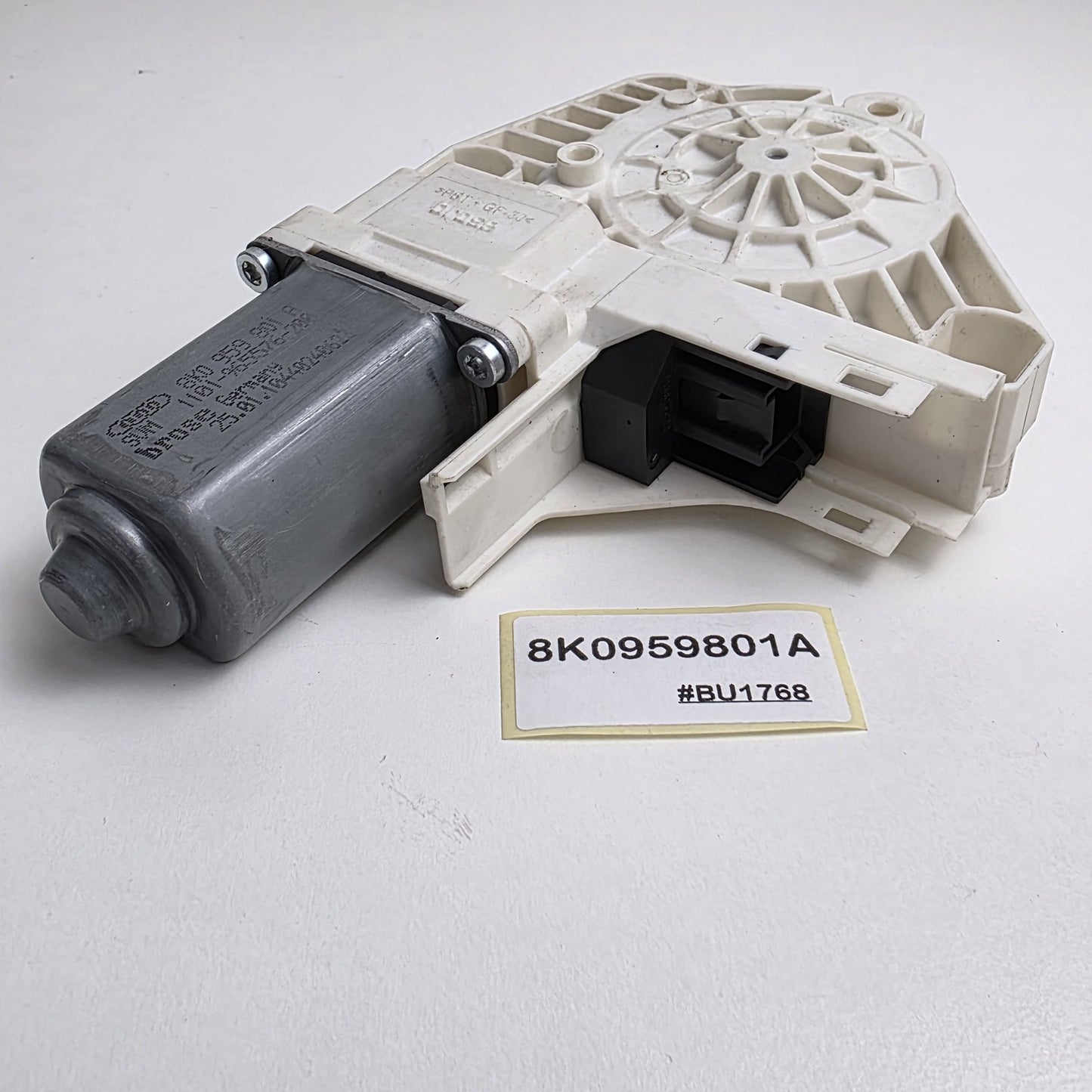 2006-2016 Audi S6 Front Left Door Window Regulator Motor 8K0959801A