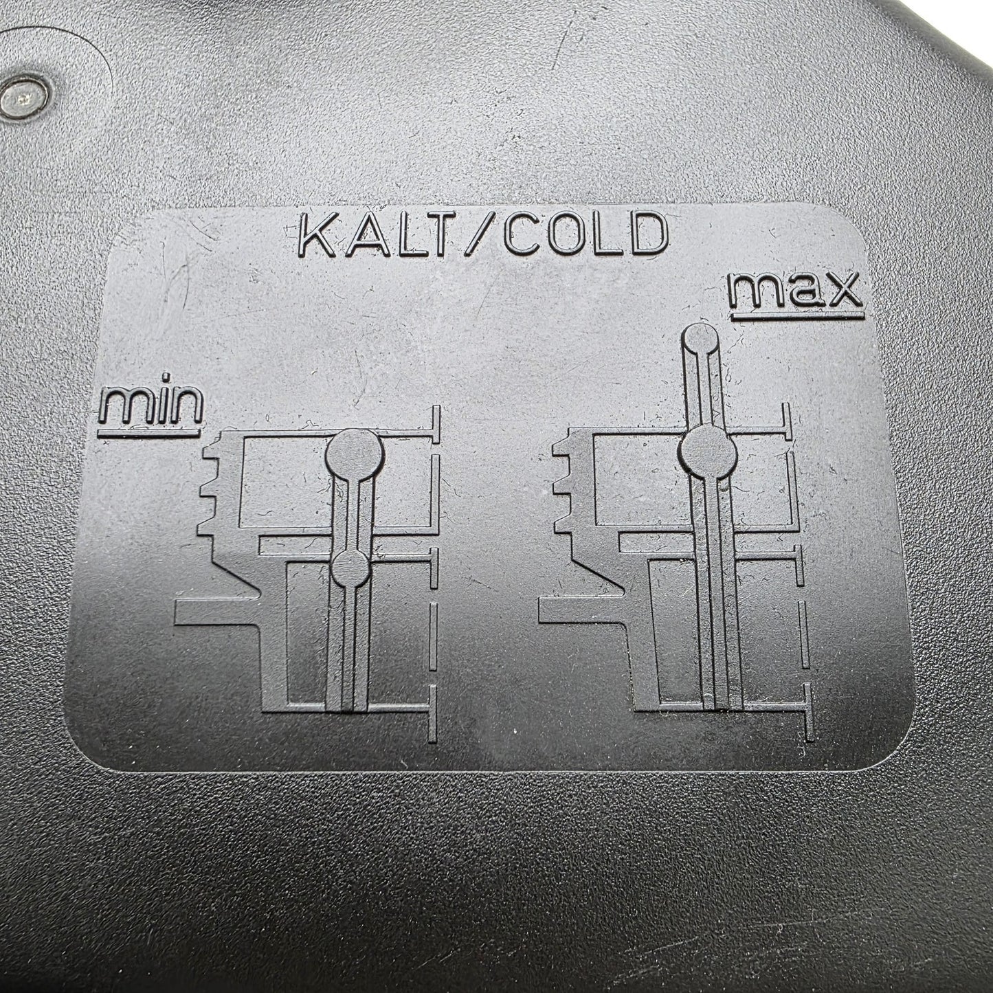 2008-2013 BMW E88 Coolant Expansion Tank 7567462
