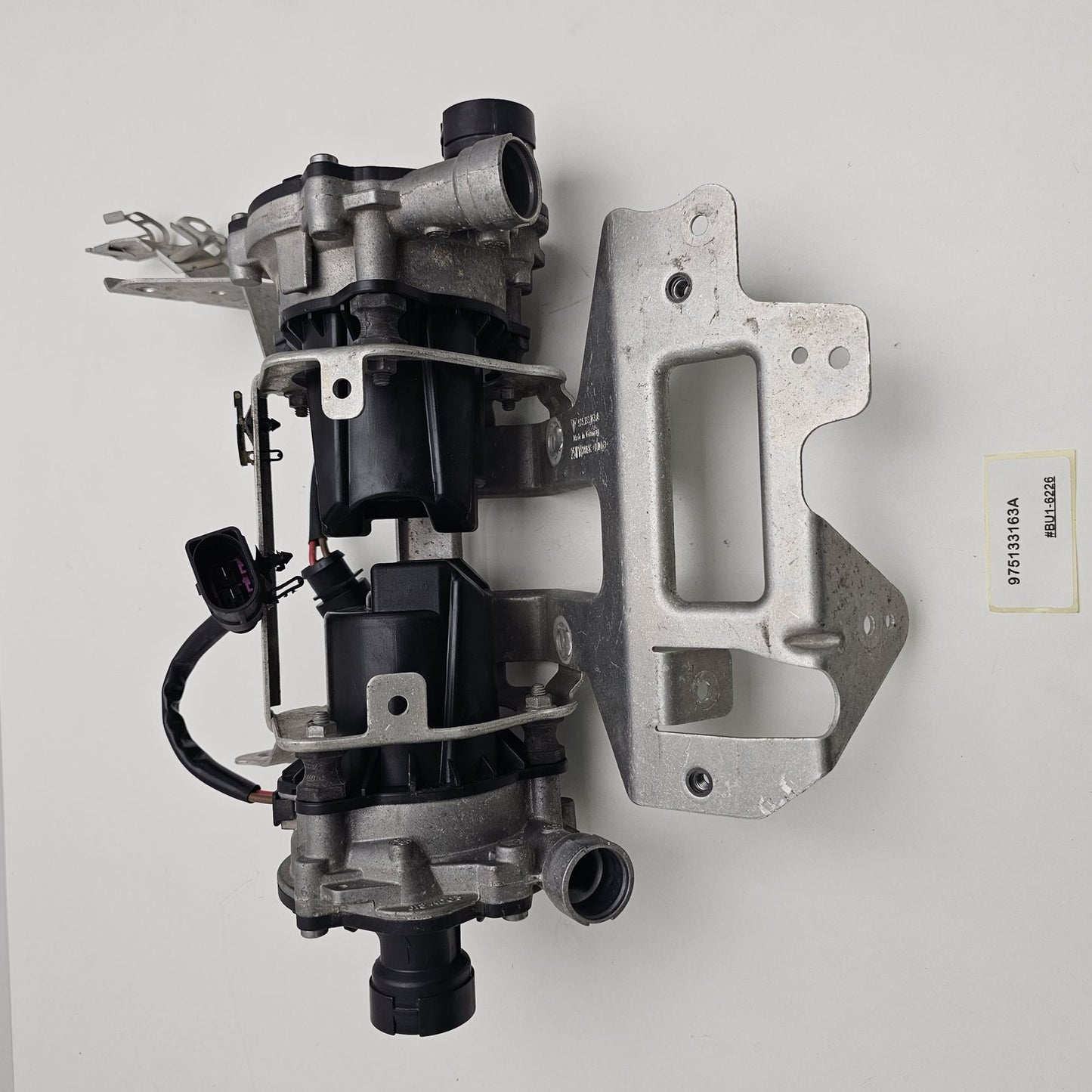 2018+ Bentley Continental Bracket For Secondary Air Pump 975133163A