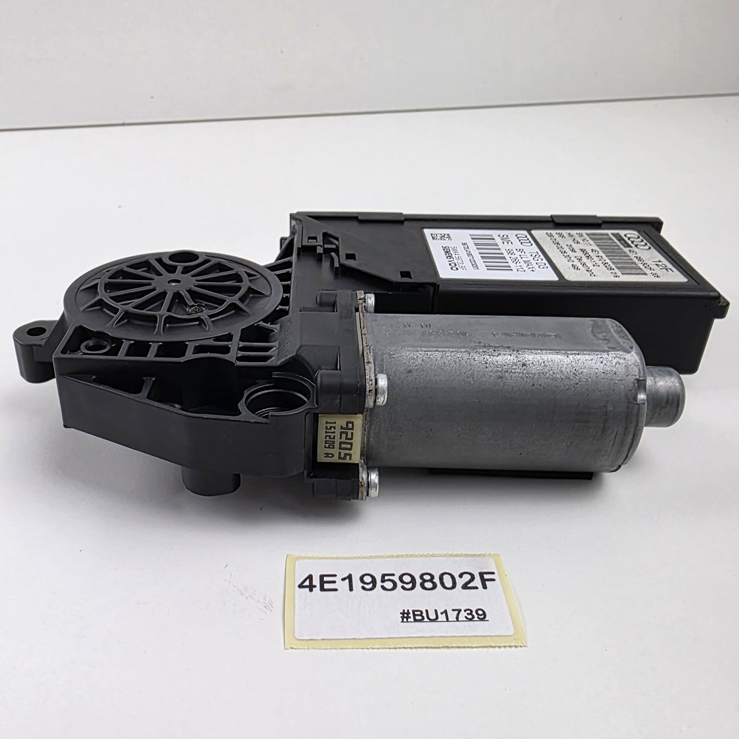 2004-2010 Audi A8 Quattro Window Motor Front Right Power Door 4E1959802F