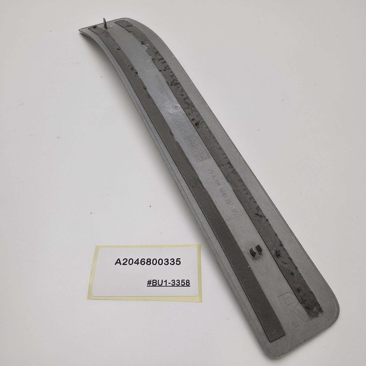 2007-2014 Mercedes-Benz GLK-Class REAR LEFT DOOR SILL TRIM A2046800335