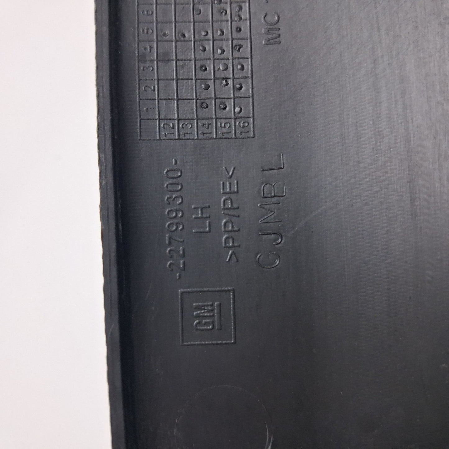 2014-2019 Cadillac CTS Rear Side Door Sill Plate Trim 22799300