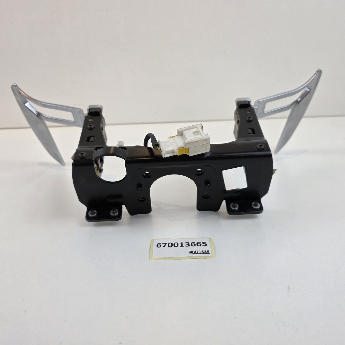 2014-2020 Maserati Ghibli STEERING WHEEL PADDLE SHIFTERS 670013665
