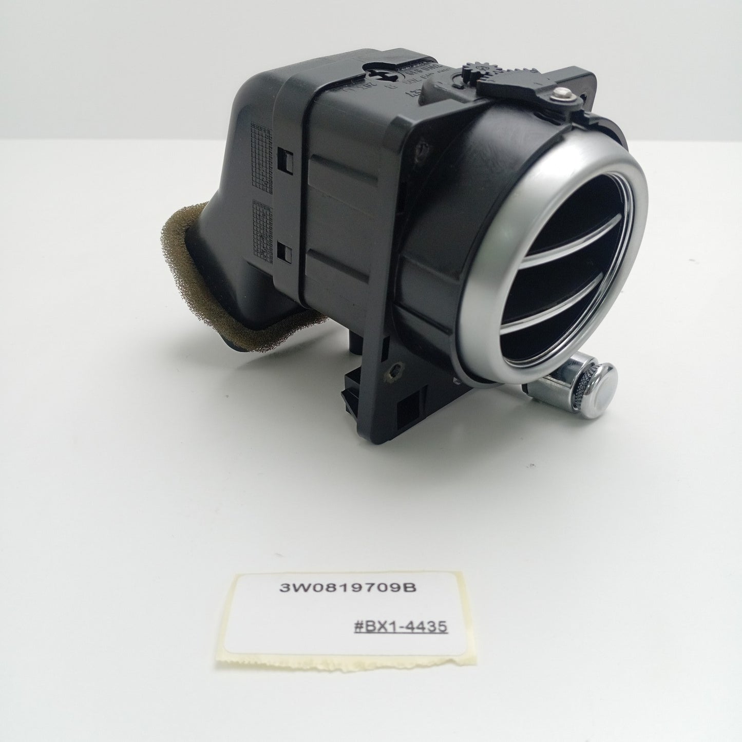 2014 Bentley Continental Rear Console Right AC Heater Vent 3W0819709B
