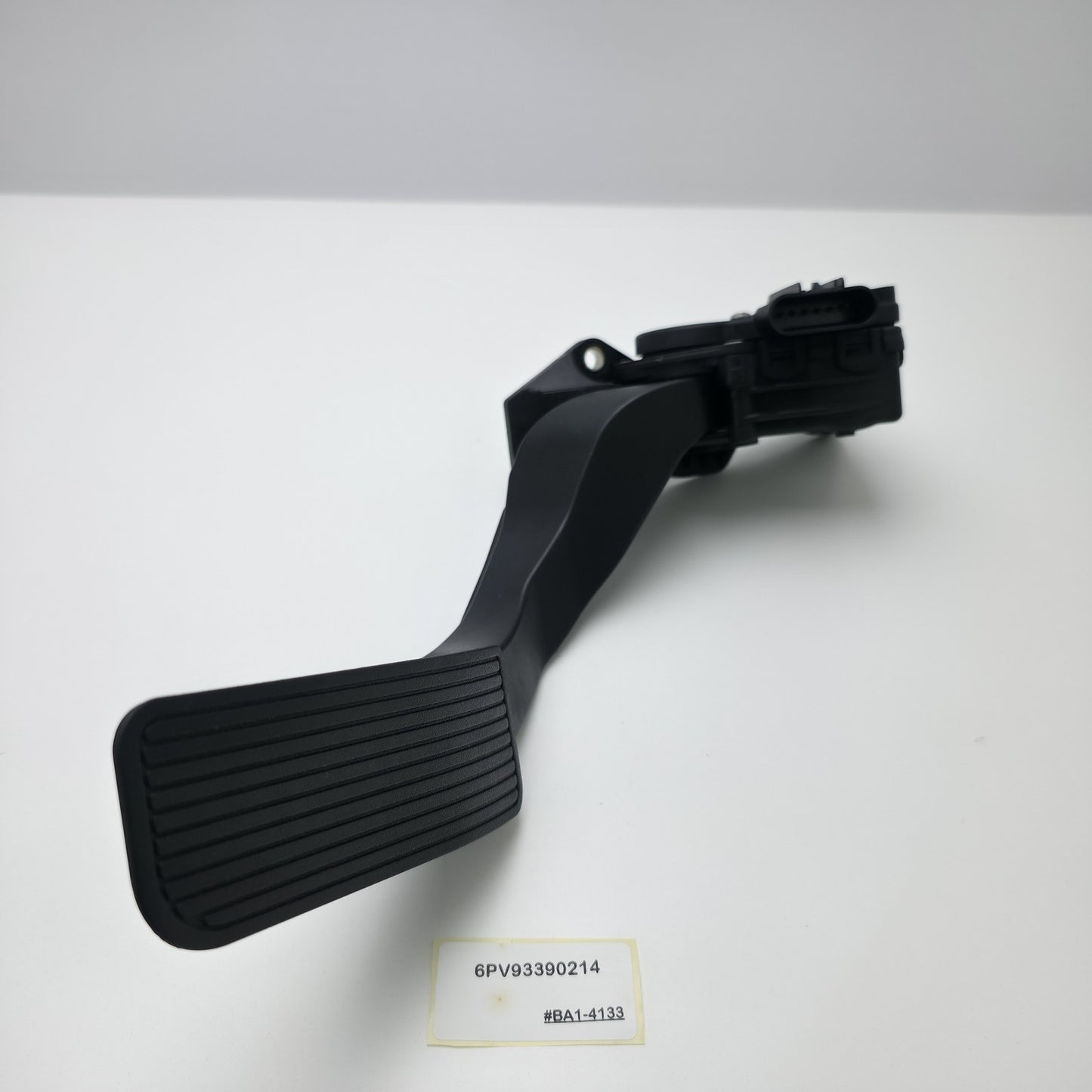 2007-2008 Chevrolet Suburban Throttle Pedal 6PV93390214