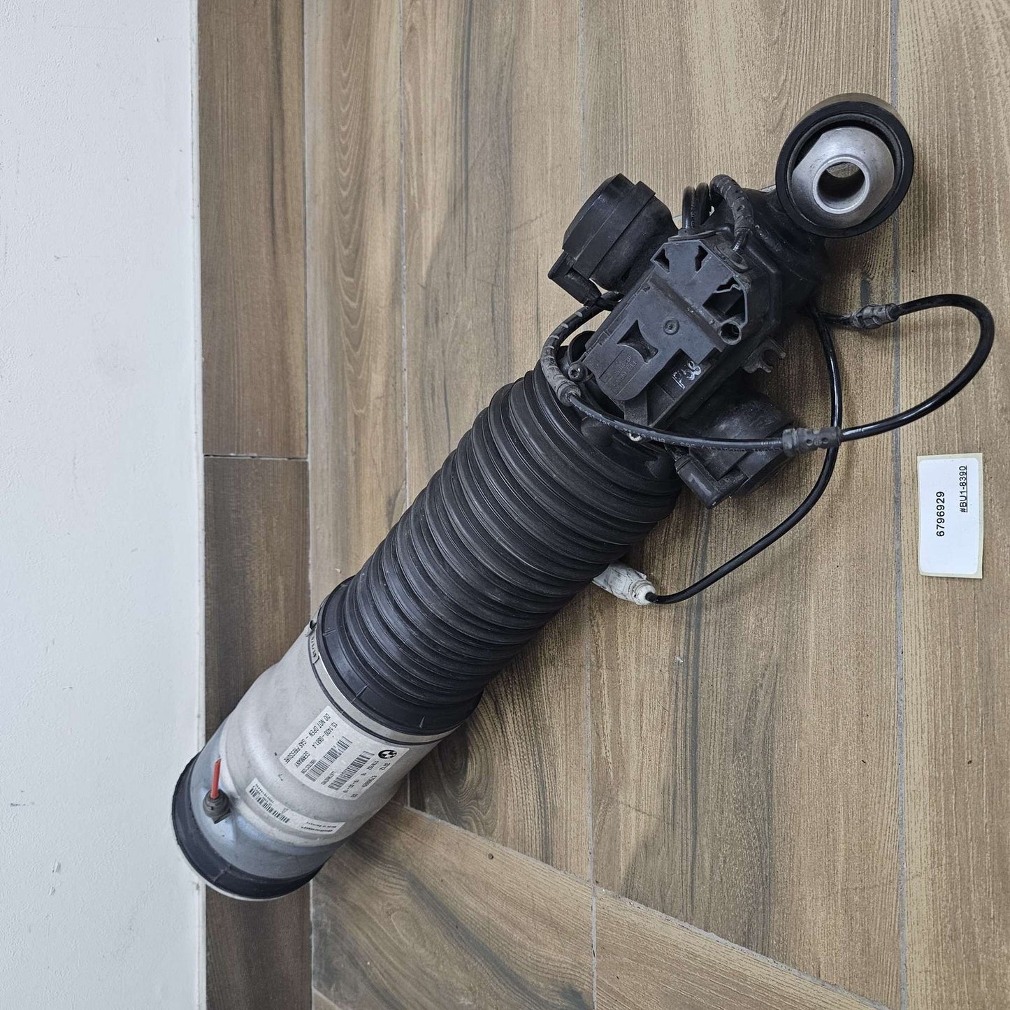 2008-2015 BMW F01 Rear Air Strut 6796929