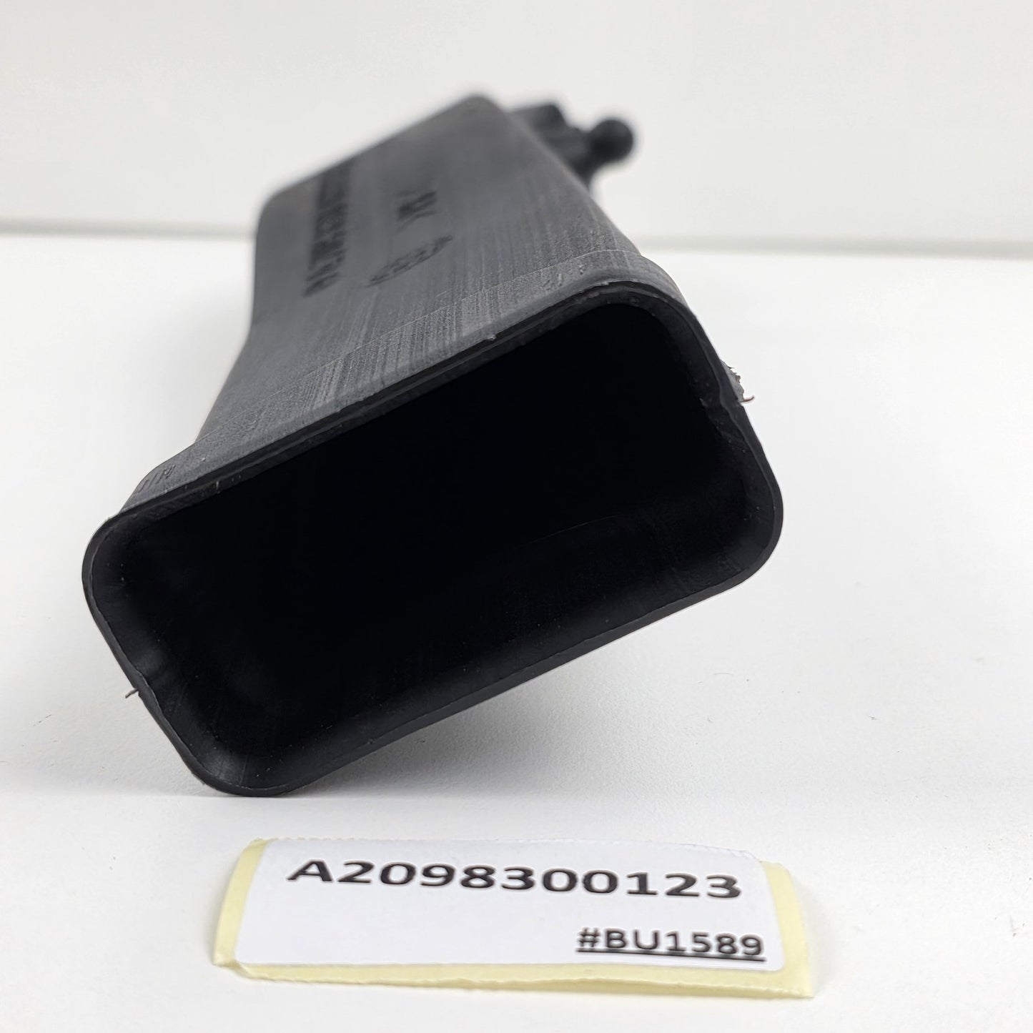 2002-2009 Mercedes-Benz CLK C209 Air Duct Guide Channel A2098300123