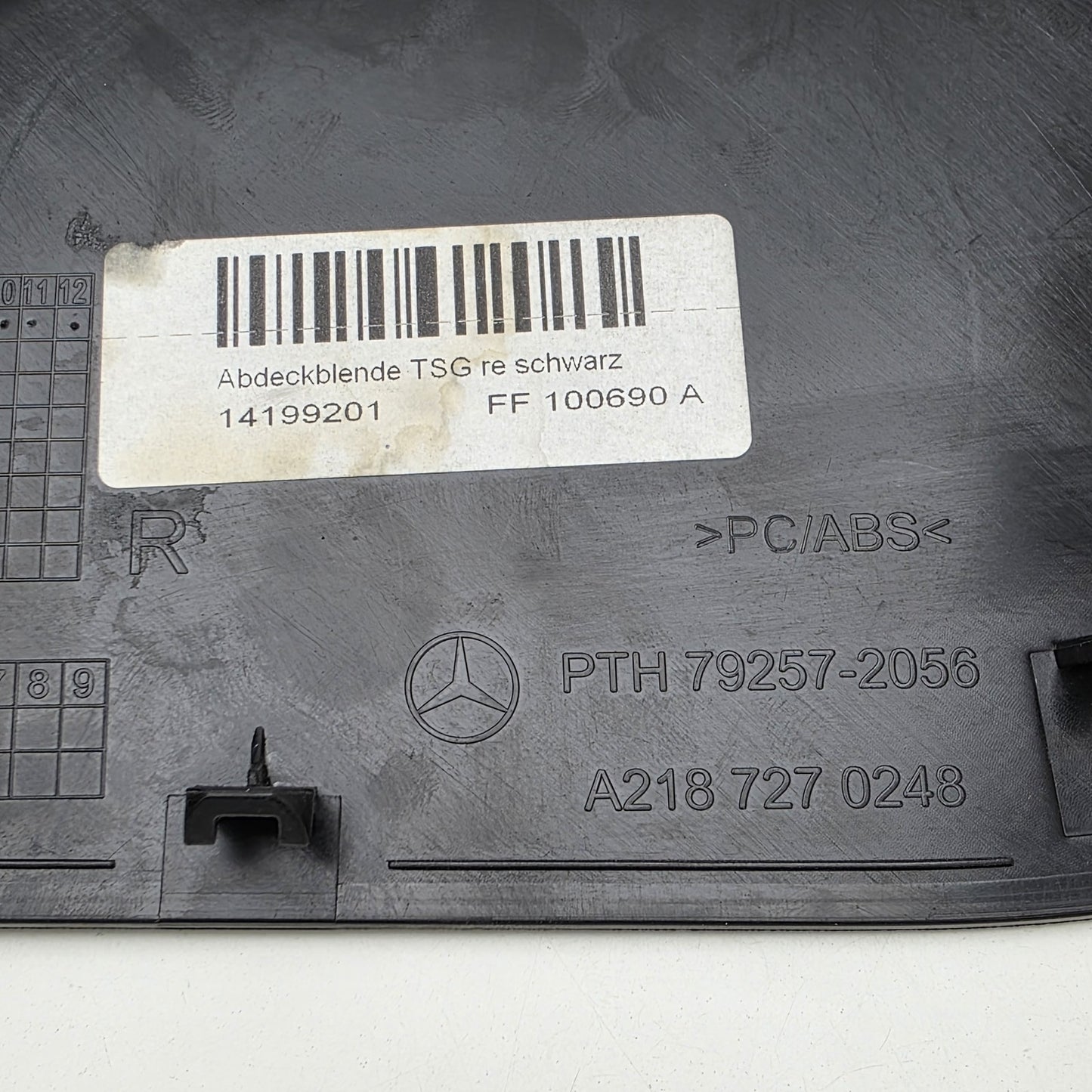 2011-2017 Mercedes-Benz CLS Door Panel Right A2187270248