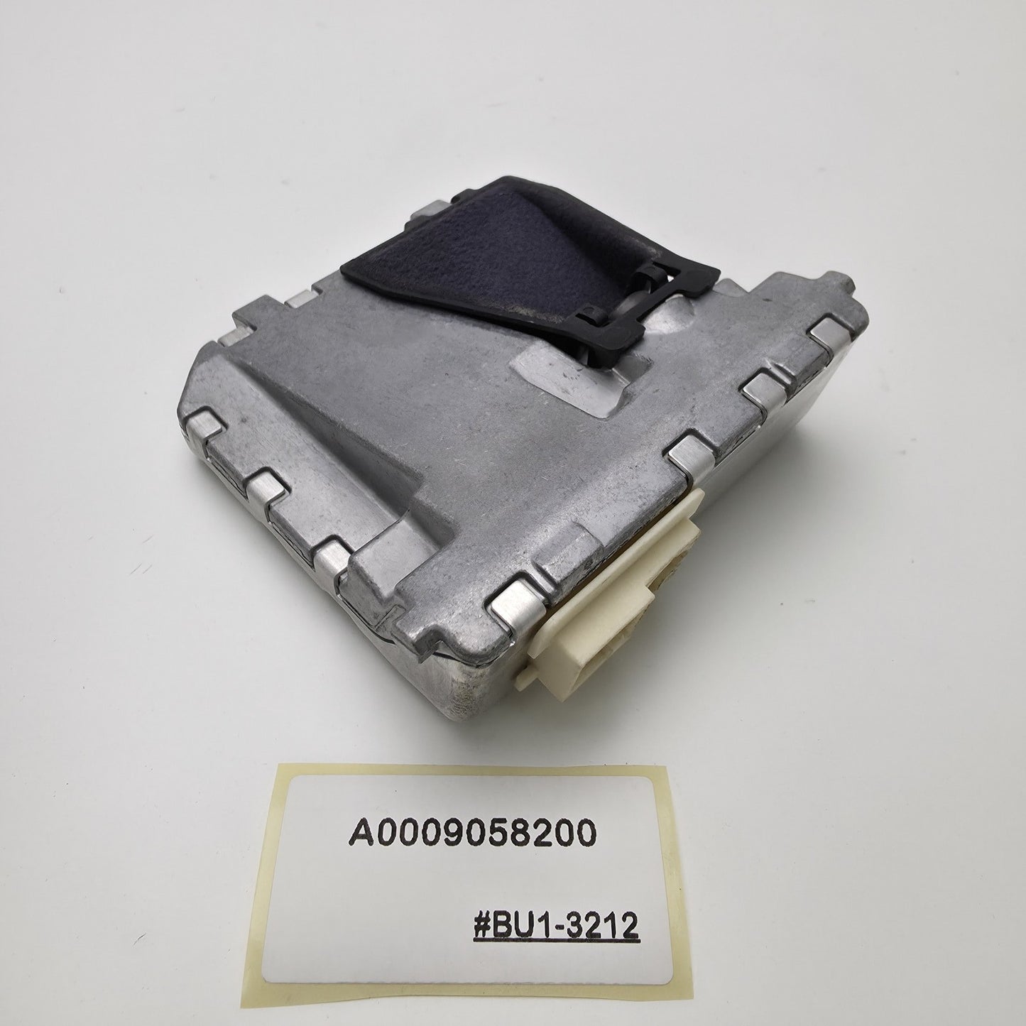 2007-2009 Mercedes-Benz S500 MULTI-PURPOSE CAMERA A0009058200
