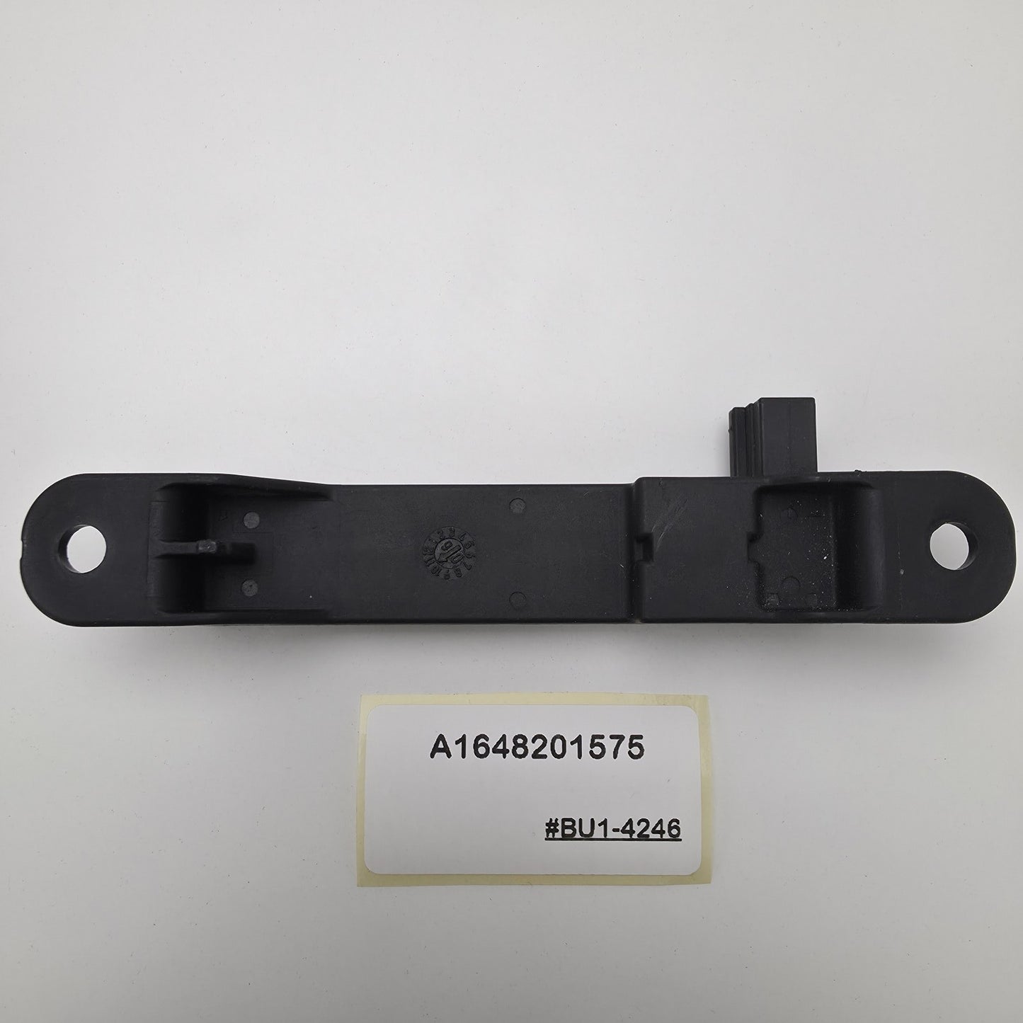 2006-2011 Mercedes-Benz ML Keyless Go Antenna A1648201575