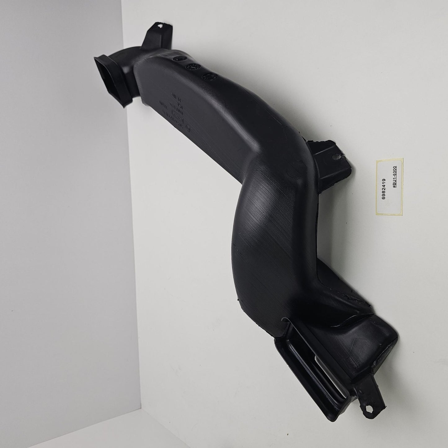 2007-2013 BMW X5 Cabin Air Duct Channel 6982419
