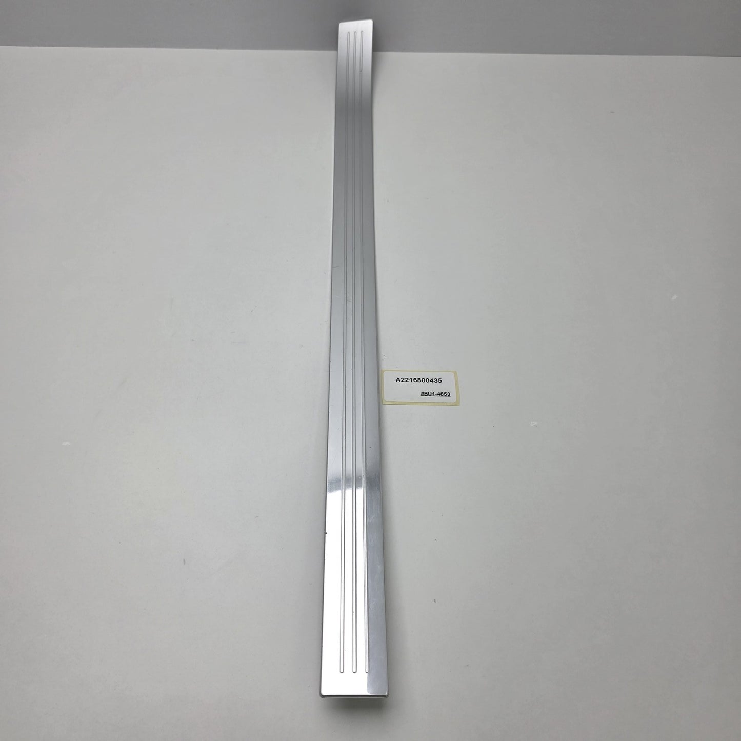 2007-2013 Mercedes-Benz W221 Front Right Door Sill Cover A2216800435