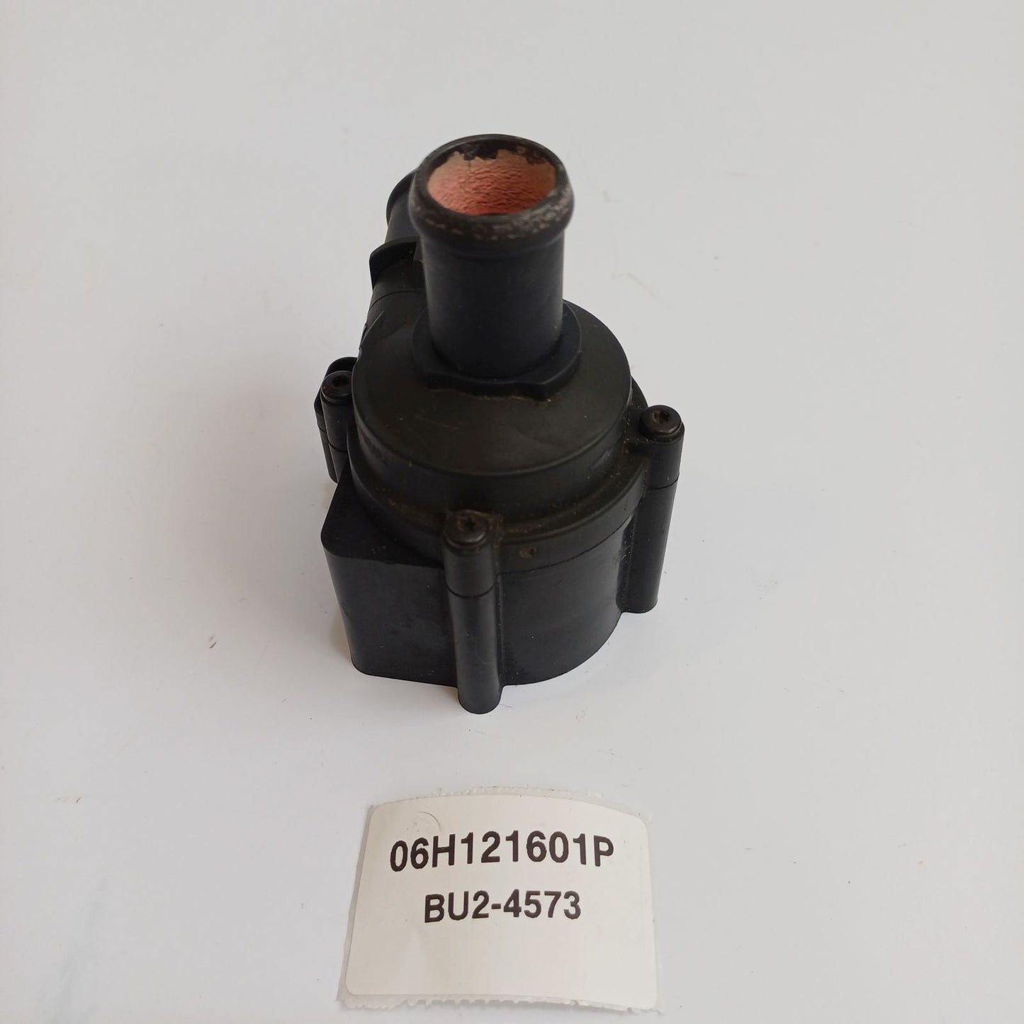 2015-2018 Audi Q3 Engine Auxiliary Water Pump 06H121601P