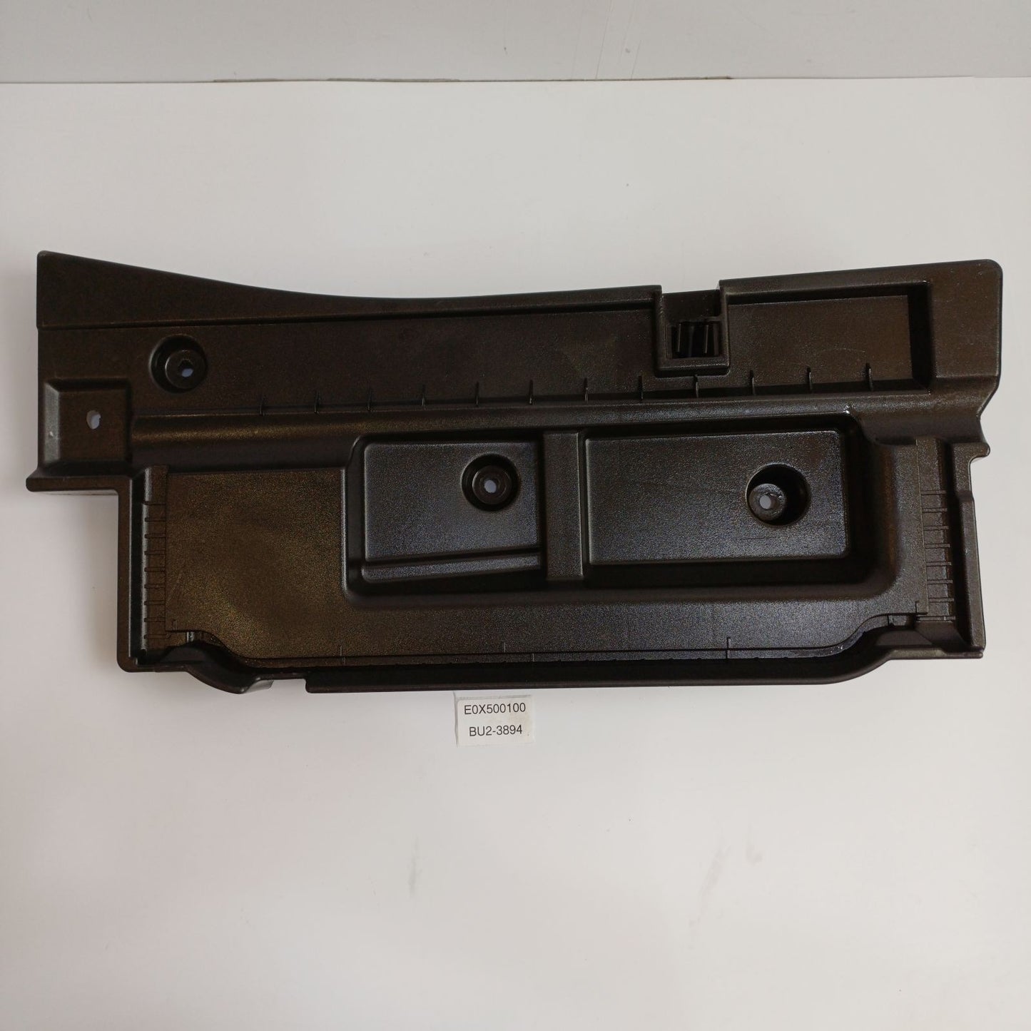 2001-2012 Land Rover Range Rover L322 Spare wheel section trim E0X500100