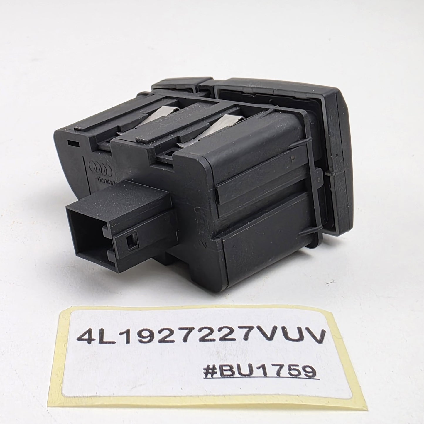 2005-2015 Audi A6 Dash Display Glovebox Switch Assembly 4L1927227VUV