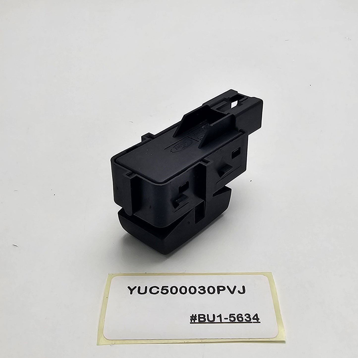 2014 Land Rover LR4 Sunroof Switch YUC500030PVJ