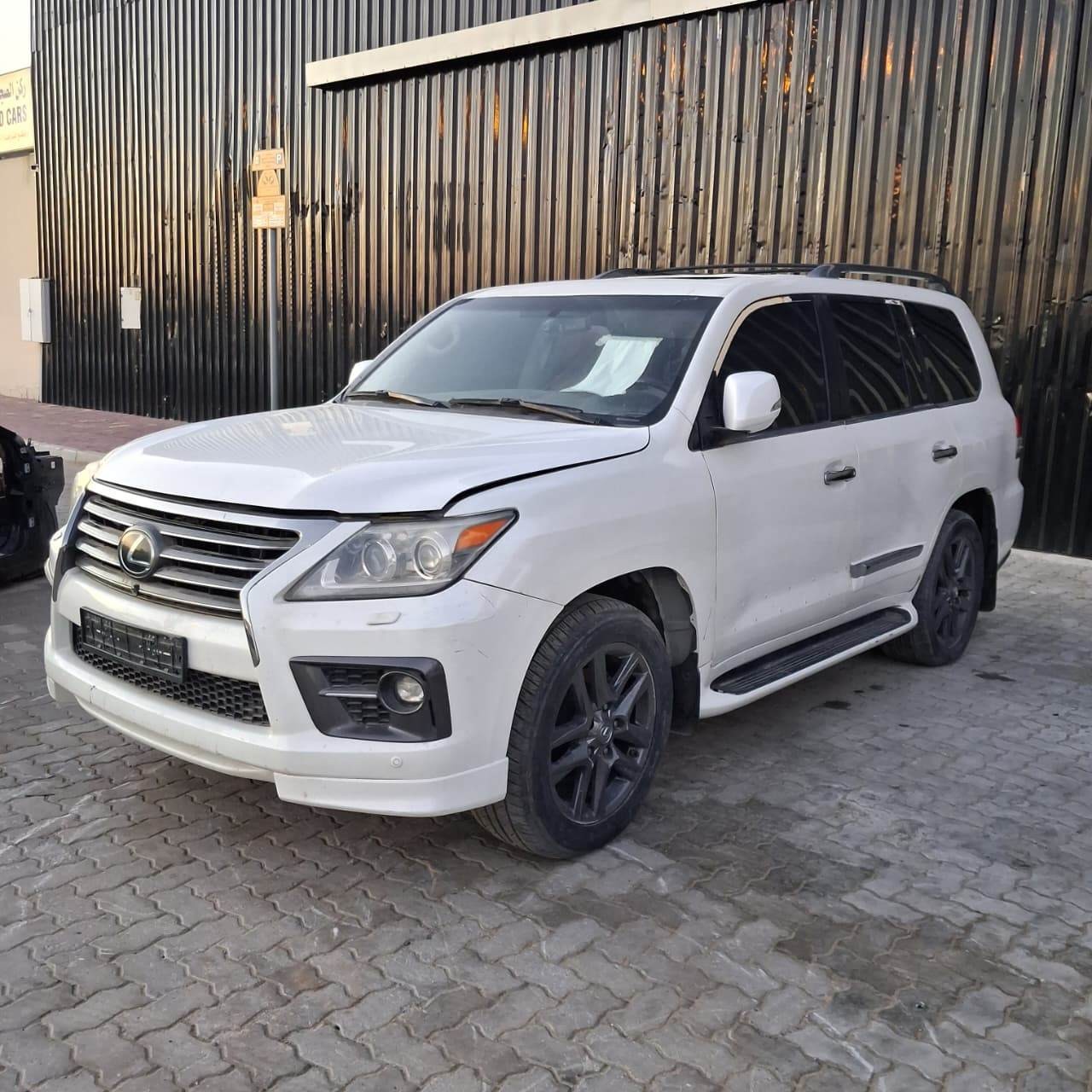 2013-2016 Lexus LX570 Radiator Side Air Deflector LH 5329460140