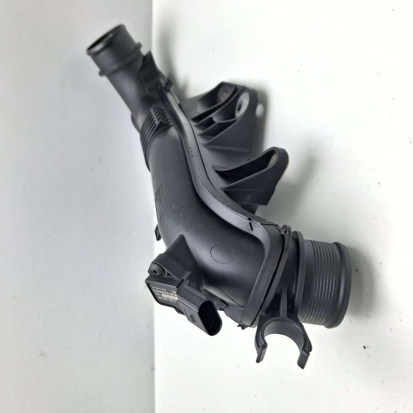 2007-2008 Audi A4 Upper Intercooler Tube 8K0145673AE Used