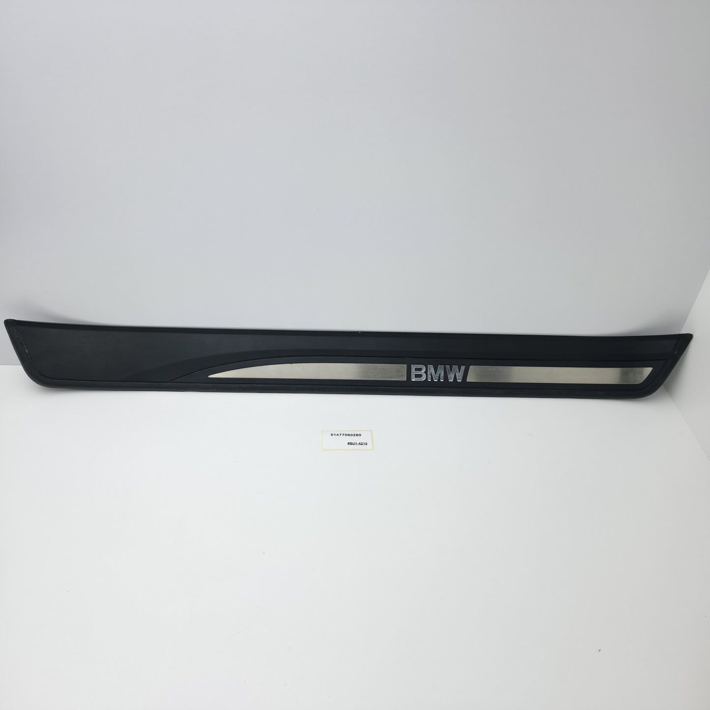 2006-2008 BMW E90 Front Right Entrance Cover 51477060280