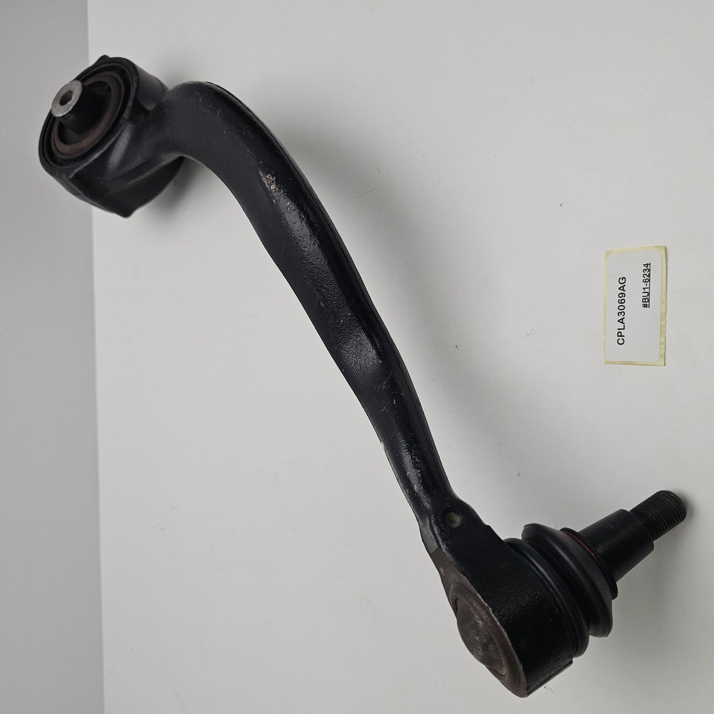 2012-2023 Land Rover Defender Hydraulic Bush CPLA3069AG