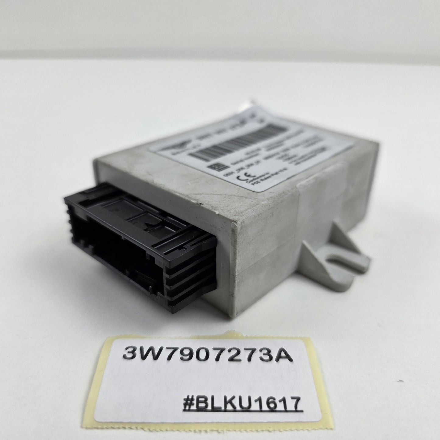 2006-2009 Bentley Flying Spur ECU Tire Pressure Monitoring System 3W7907273A