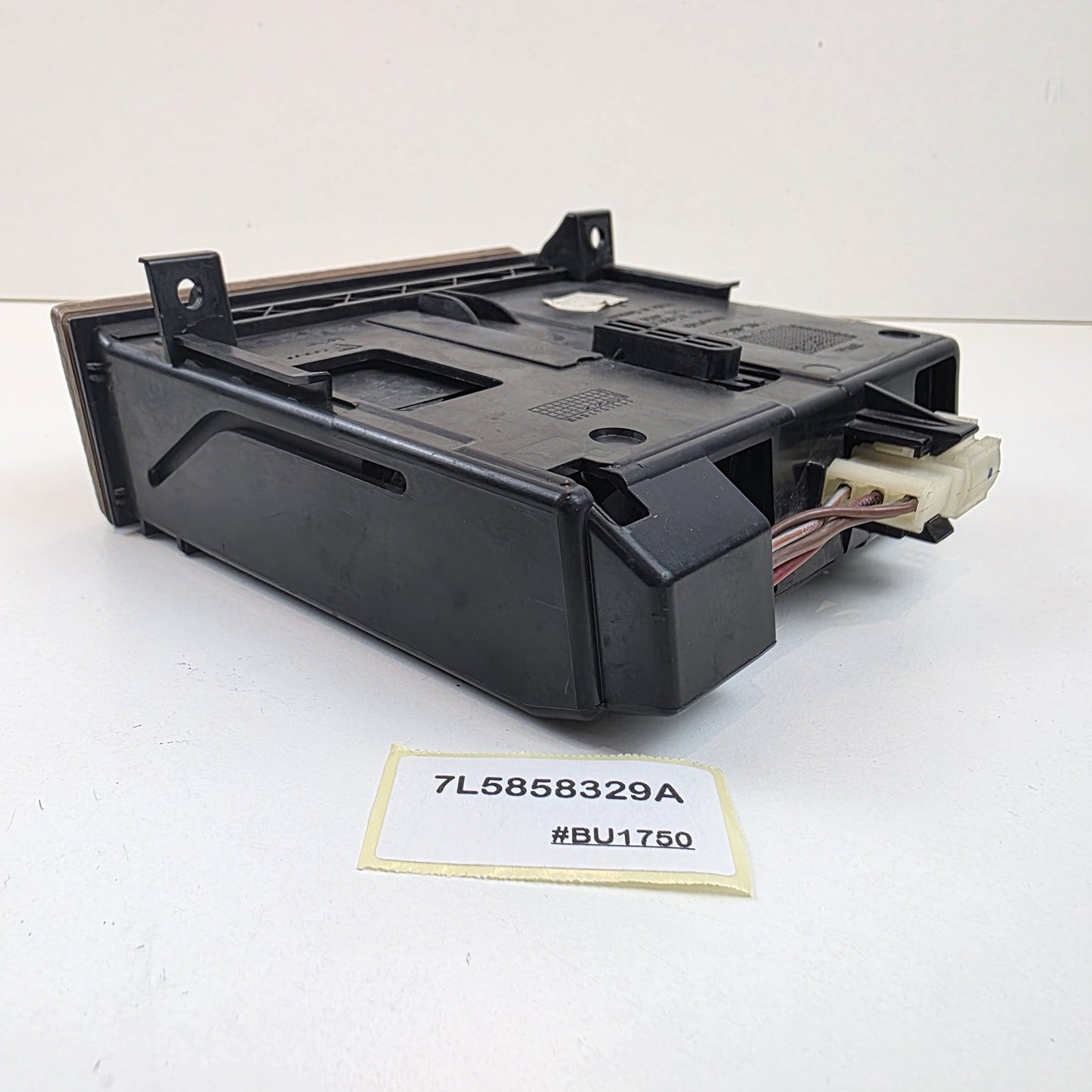 2002-2010 Porsche Cayenne 955 Console Ashtray 7L5858329A