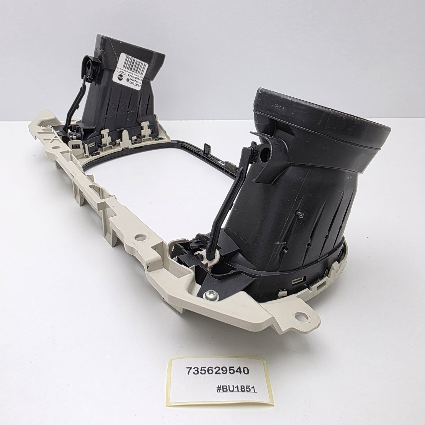 2008-2016 Fiat 500C Right Air Diffuser Dashboard Air Vent 735629540