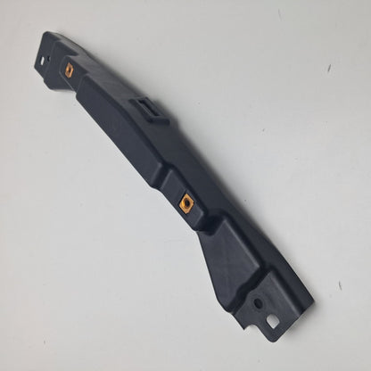 2014-2019 Cadillac ATS Rear Bumper Retainer Support Bracket 105089474