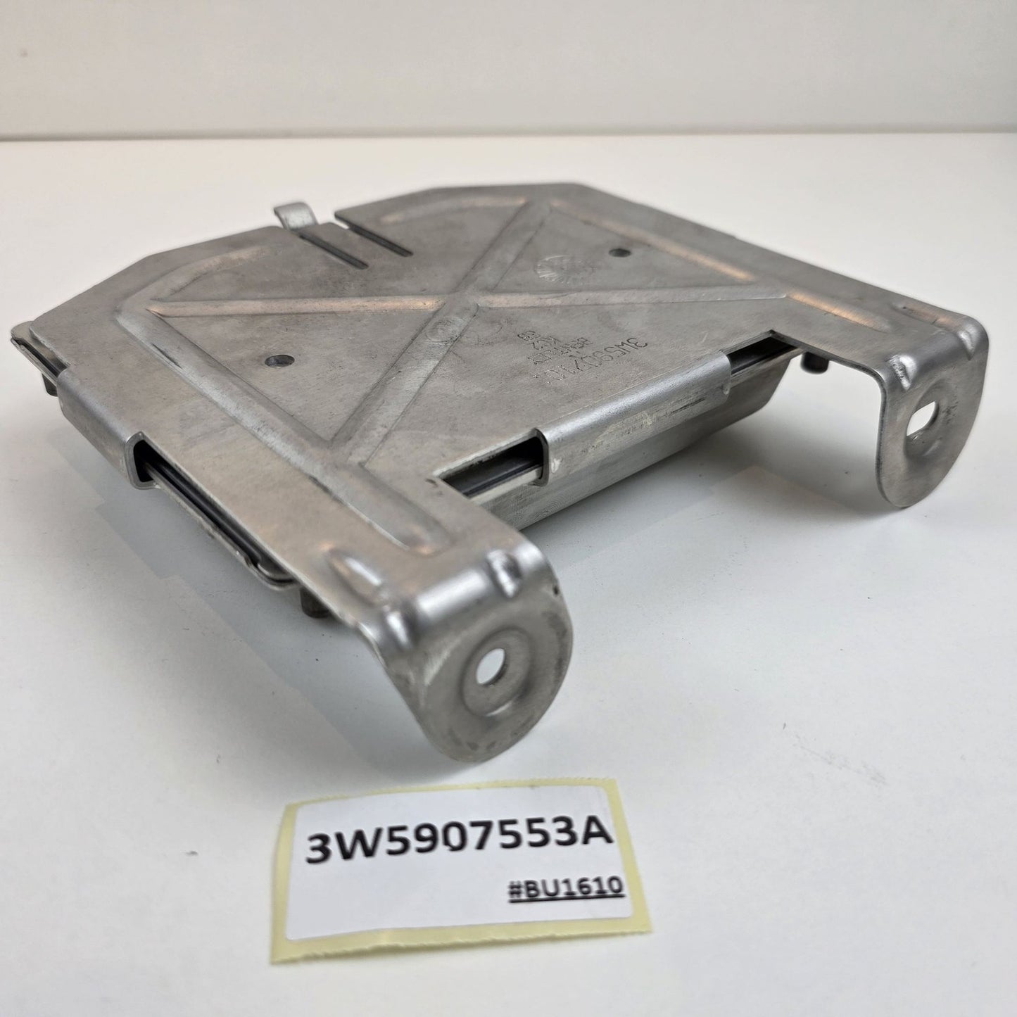 2006-2010 Bentley Flying Spur Adaptive Suspension Control Unit 3W5907553A