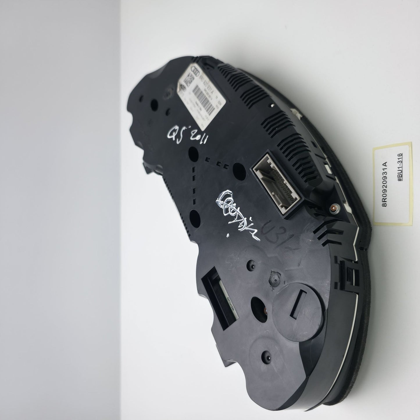 2010-2012 Audi Q5 INSTRUMENT CLUSTER 8R0920931A