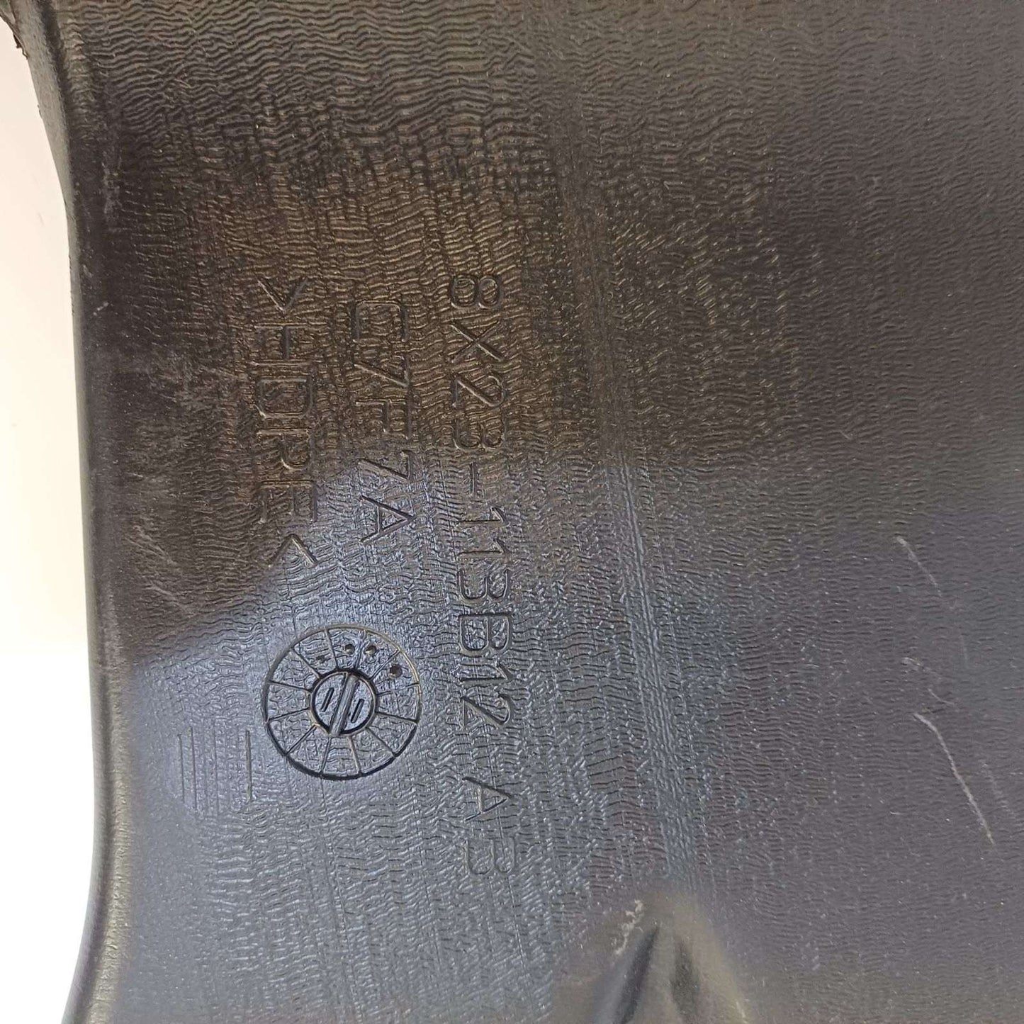 2012-2017 Jaguar XF Cabin Air Duct Channel 8X23113B12AB