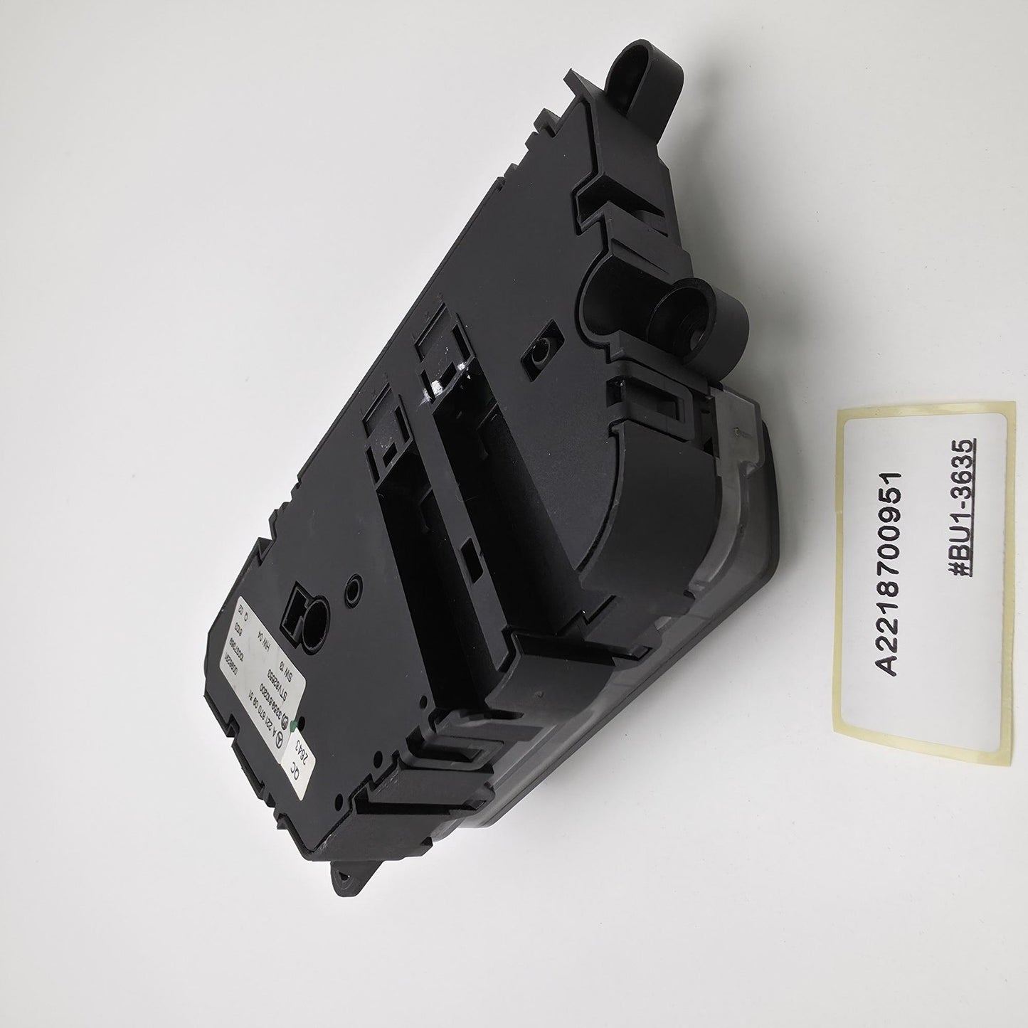 2006-2019 Mercedes-Benz S-Class RIGHT ELECTRIC SEAT ADJUSTER SWITCH A2218700951
