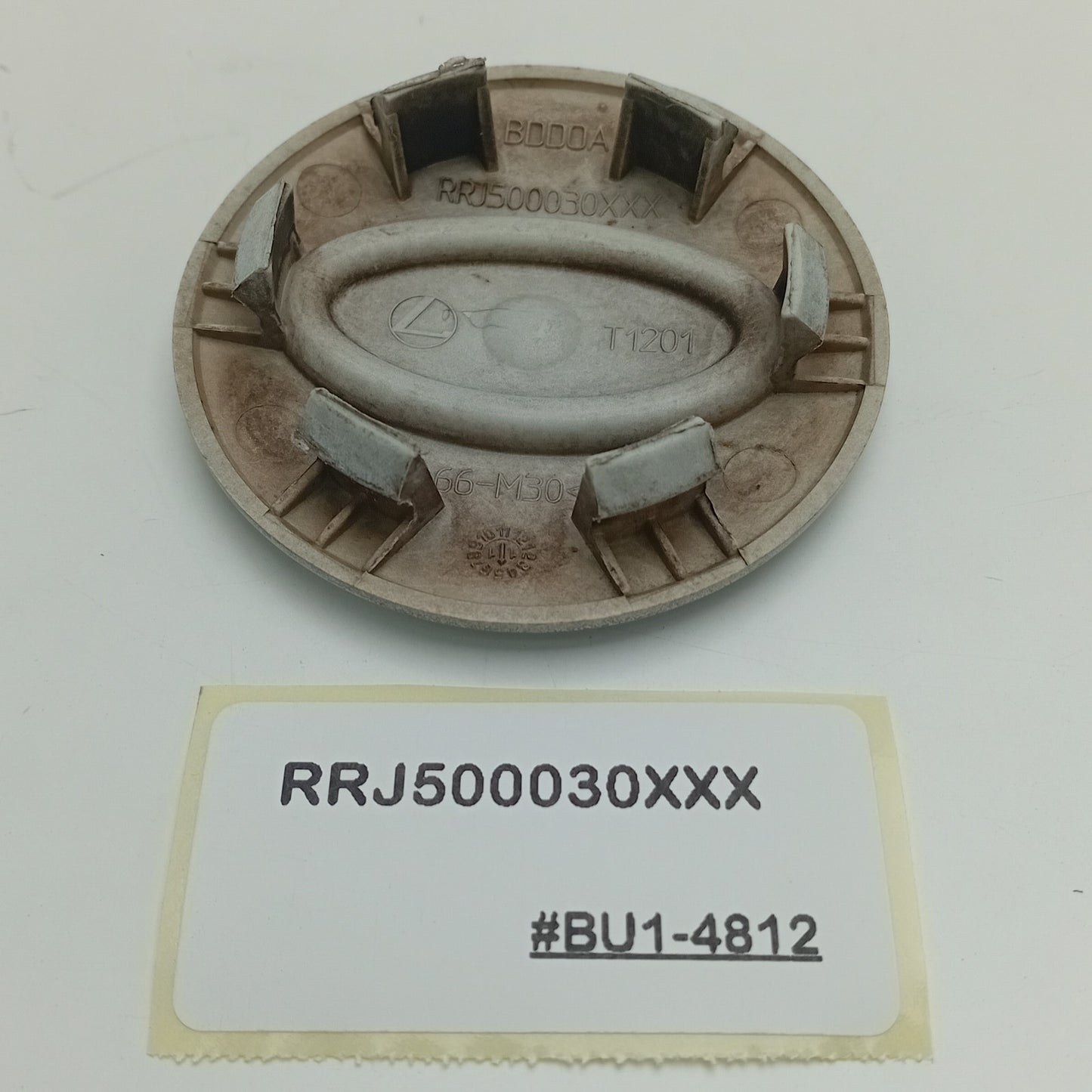 1995-2014 Land Rover LR4 WHEEL CENTER CAP 500030XXX