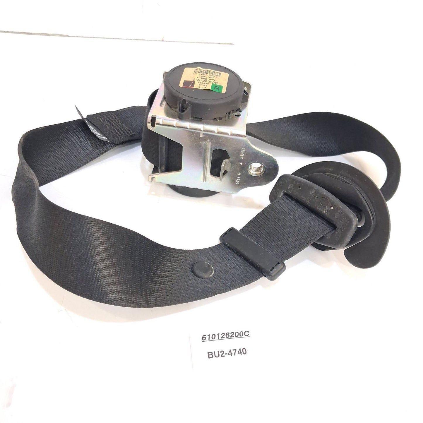 2009-2017 BMW F10 Front Right Seat Belt 610126200C