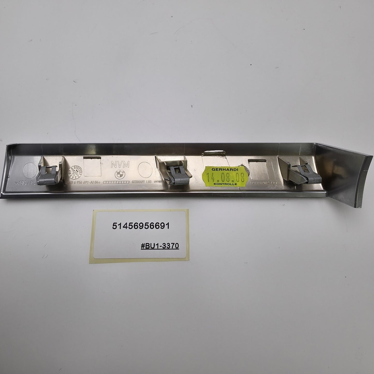 2007-2013 BMW X5 Decor strip, left. Pearl Gloss Chorme 51456956691