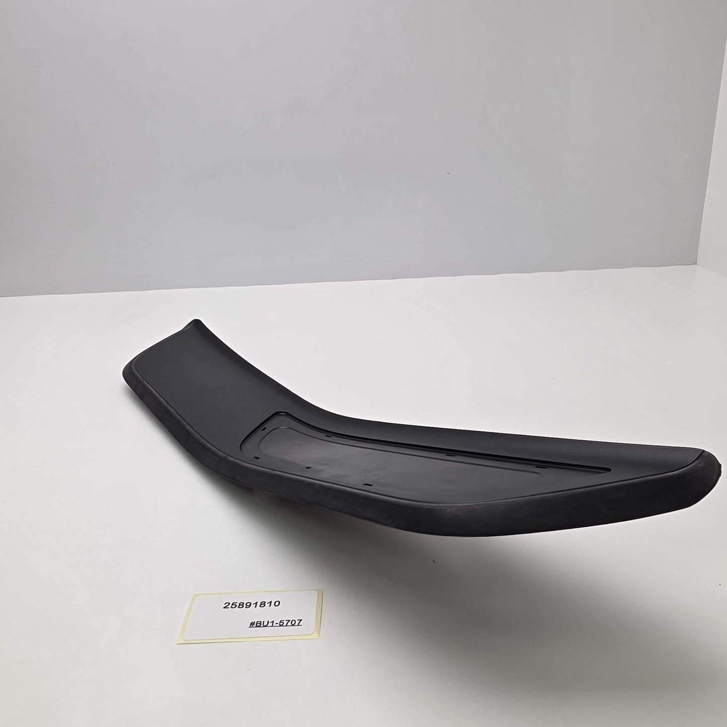 2018 BMW M140i Front Left Driver Side Bumper Grill Trim 25891810