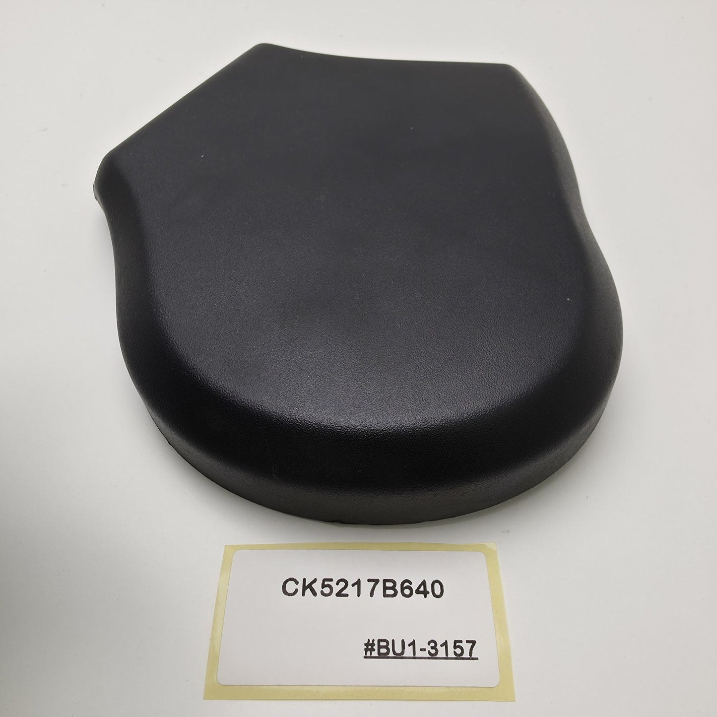 2016 Land Rover Discovery FRONT LEFT SEAT INNER TRIM CK5217B640