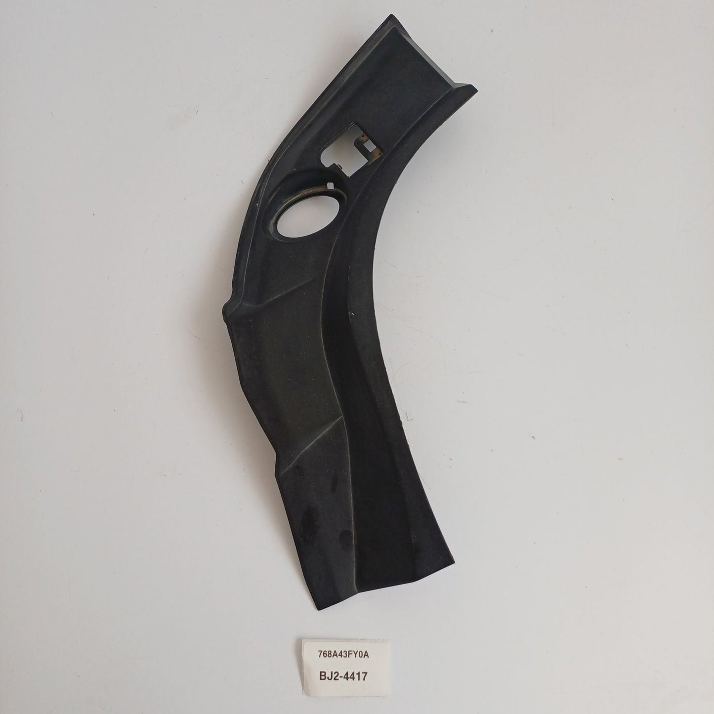 2010-2013 Infiniti FX50 Back Pillar Finisher Right-Hand 768A43FY0A