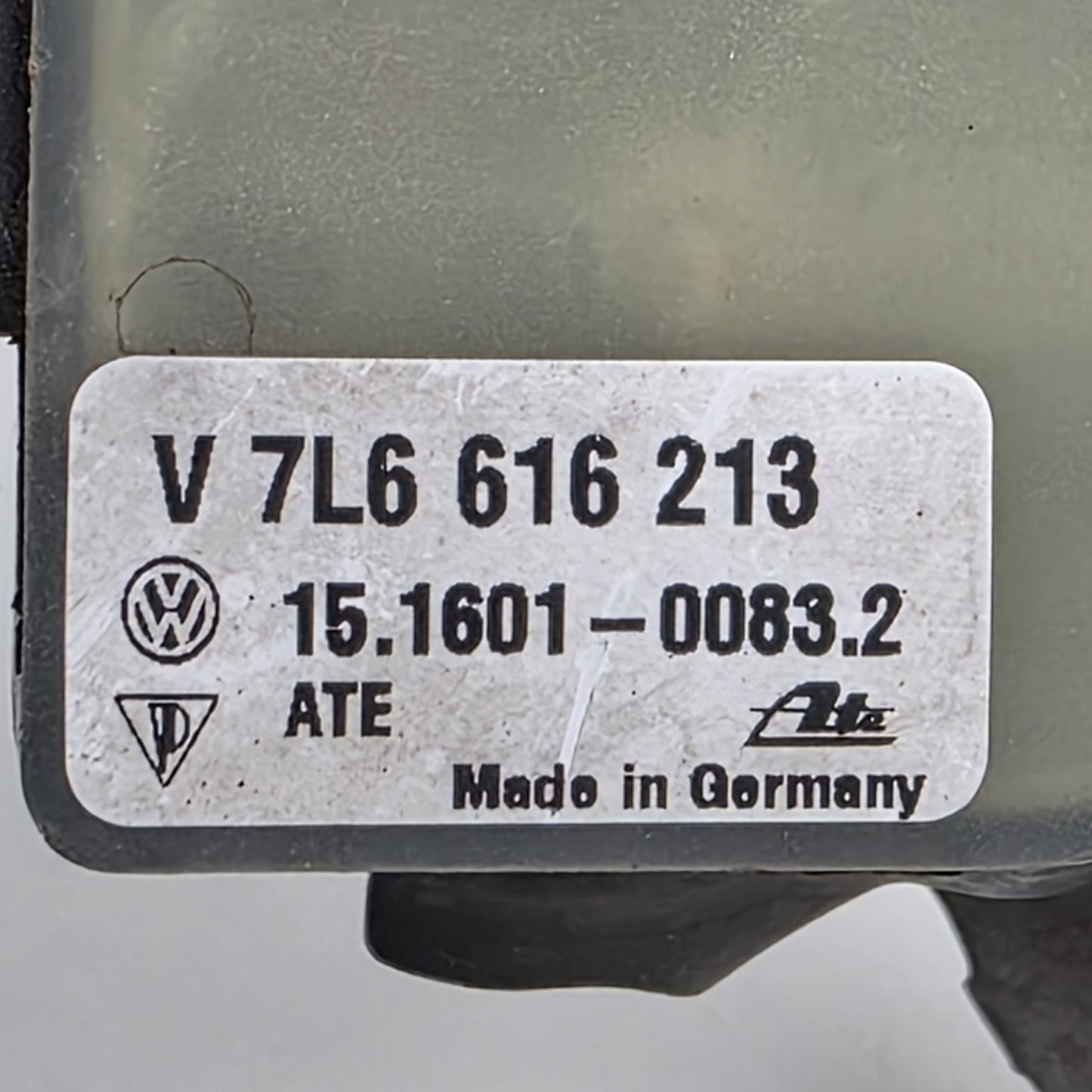 2007-2015 Volkswagen Touareg Front Left Suspension Ride Height Sensor 7L6616213