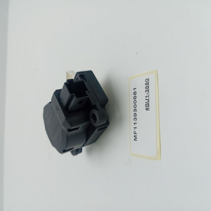 2010-2013 Land Rover Range Rover Sport Heater Vent Flap Motor MF1139300681