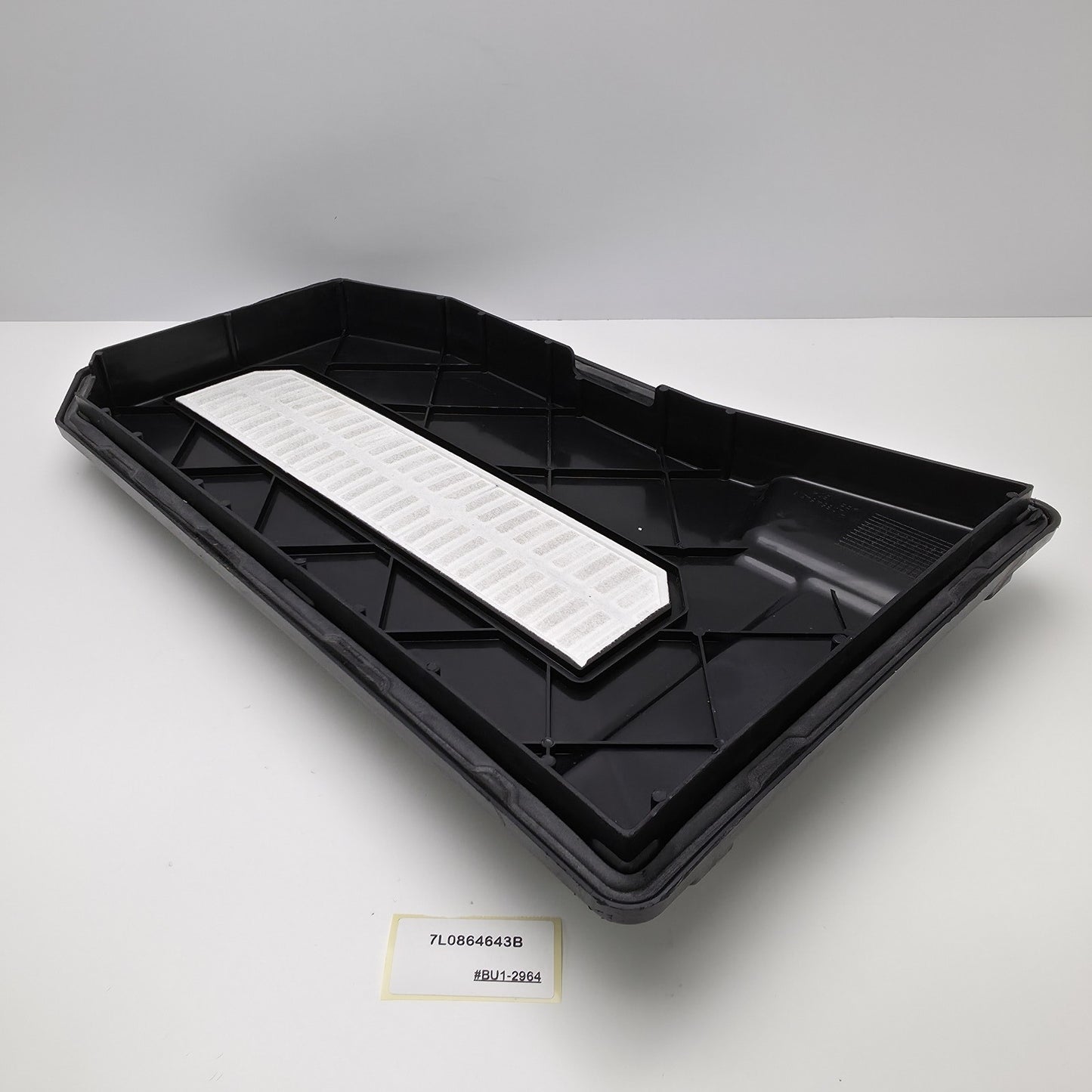 2007-2016 Volkswagen Touareg Battery Cover 7L0864643B