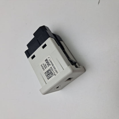2016-2020 Chevrolet Impala Multimedia USB & AUX Port 13582668