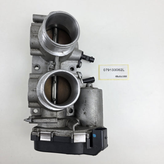 2013-2017 Audi S8 Throttle Body Assembly 079133062L.