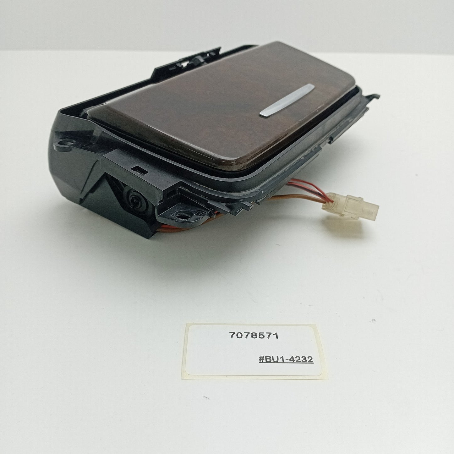 2006-2013 BMW E90 Centre Console Ashtray 7078571