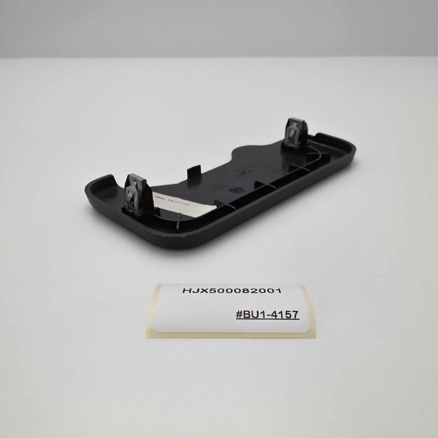 2005-2013 Land Rover Discovery 3 Seat Moulding HJX500082001