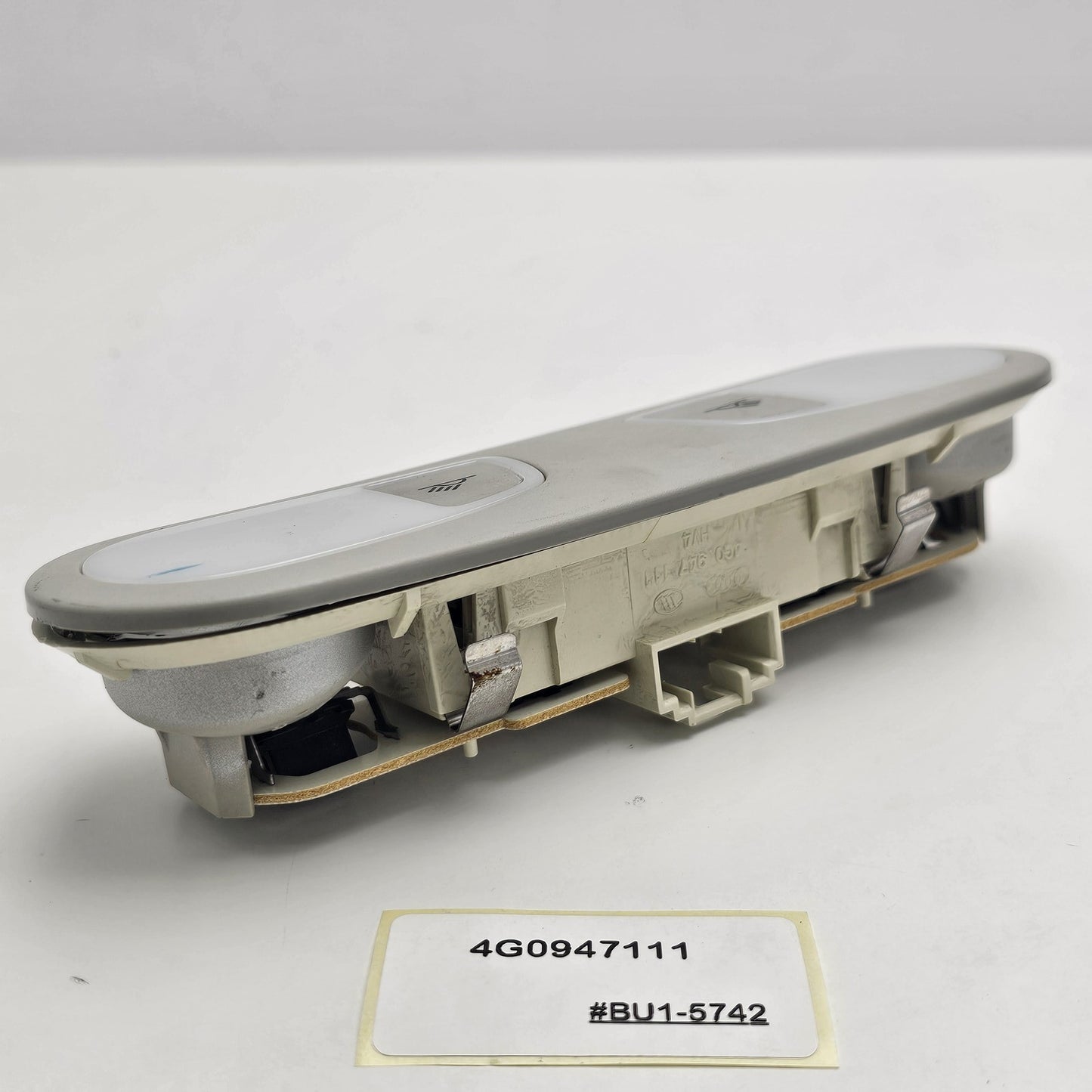 2012-2018 Audi S7 Rear Dome Reading Light 4G0947111