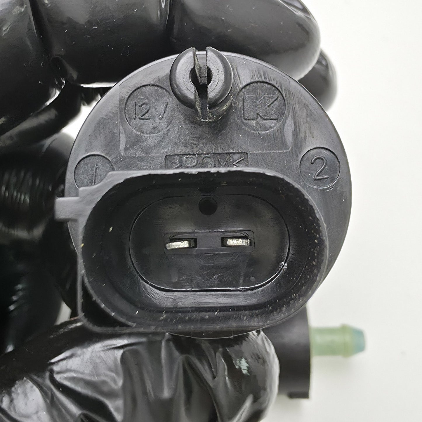 2011-2018 LAND ROVER RANGE ROVER EVOQUE Windscreen Washer Pump 1011285