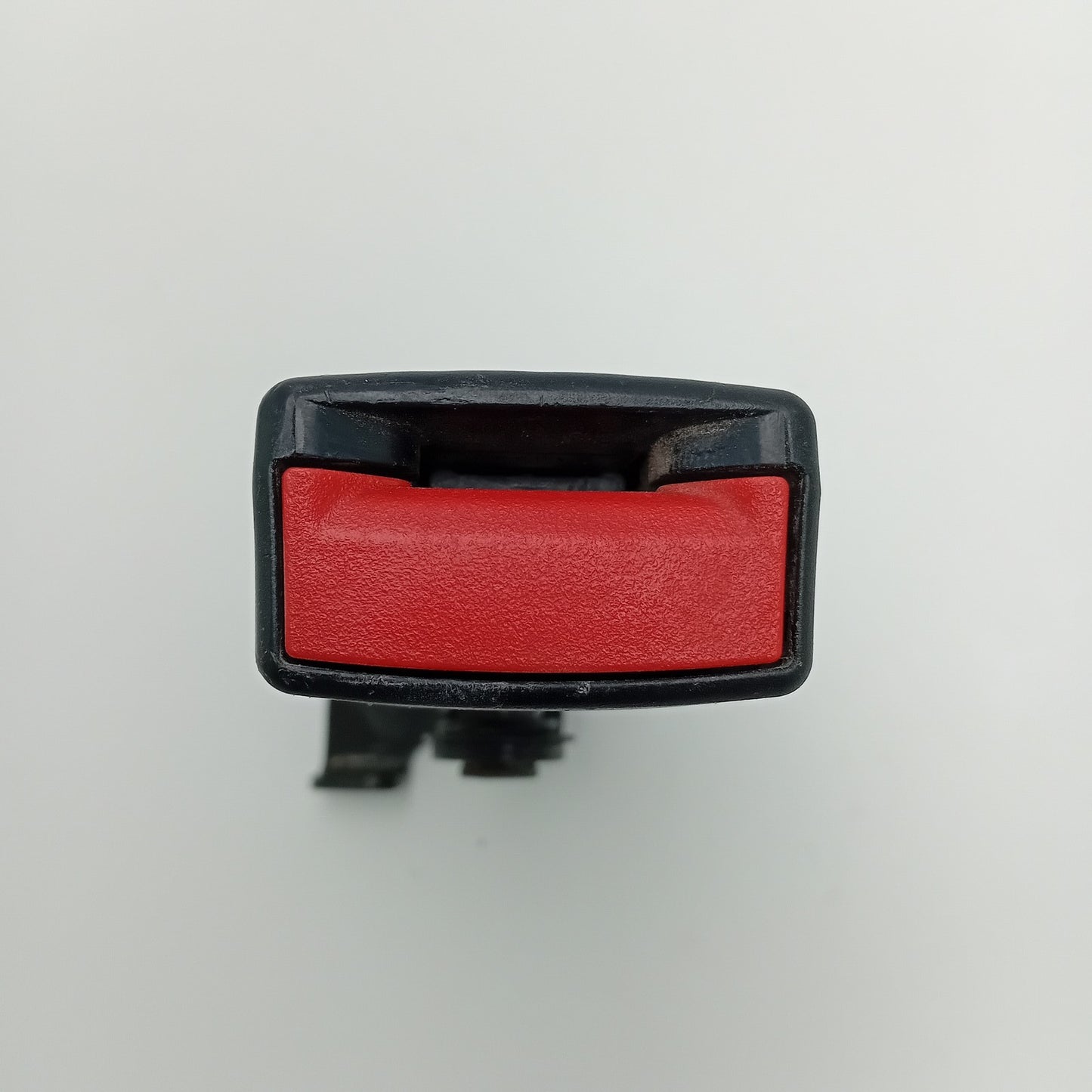 2014-2020 Mercedes-Benz GLA250 Rear Seat Belt Latch Buckle A1768600169